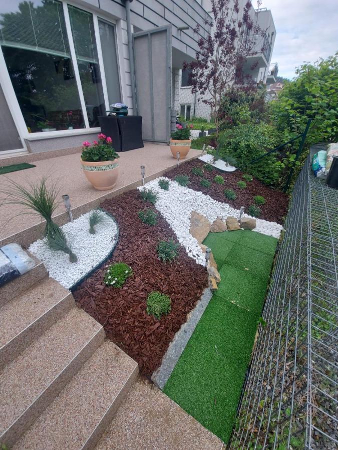 Apartman Residence Nabrezi Бероун Екстер'єр фото